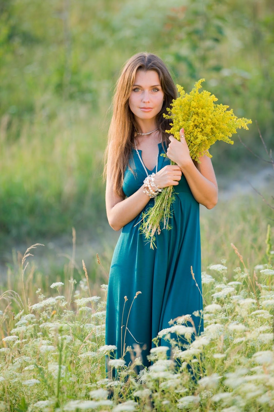 Slavic women in Anqing