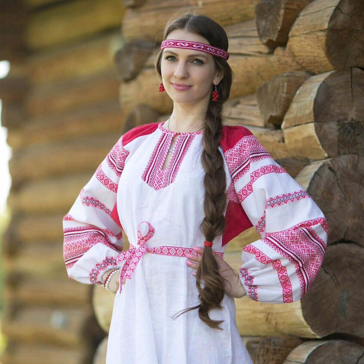 Girls in Slavic costumes in Anqing