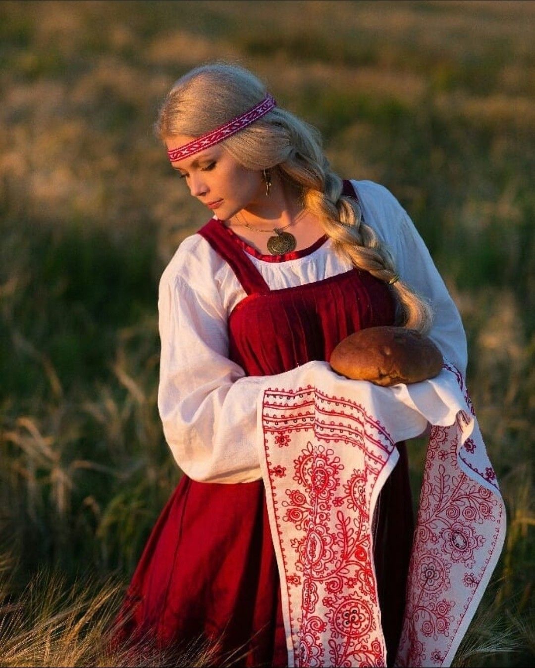 Girls in Slavic costumes in Anqing