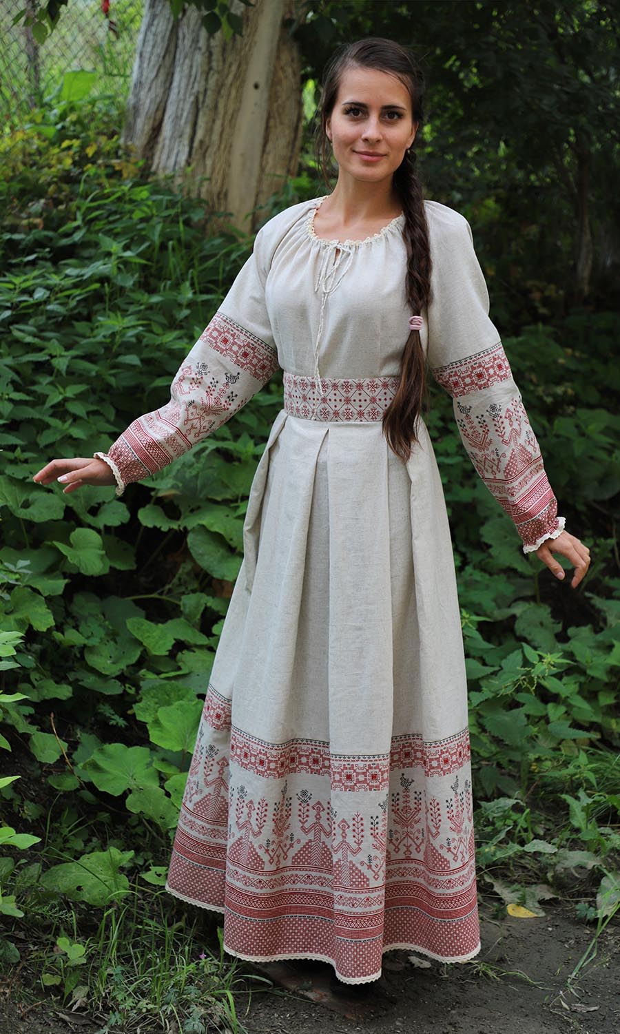 Girls in Slavic costumes in Anqing